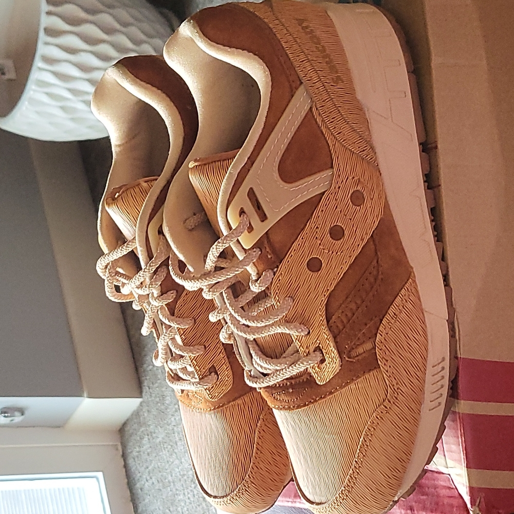 Saucony Grid SD HT (Limited Edition) Men Sz 7 Women Sz 8.5 - Picture 2 of 7